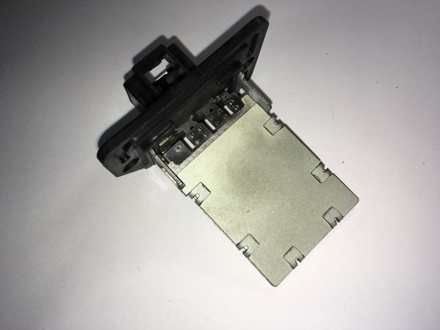 bontott KIA CEED Előtét Ellenállás Fűtőmotor