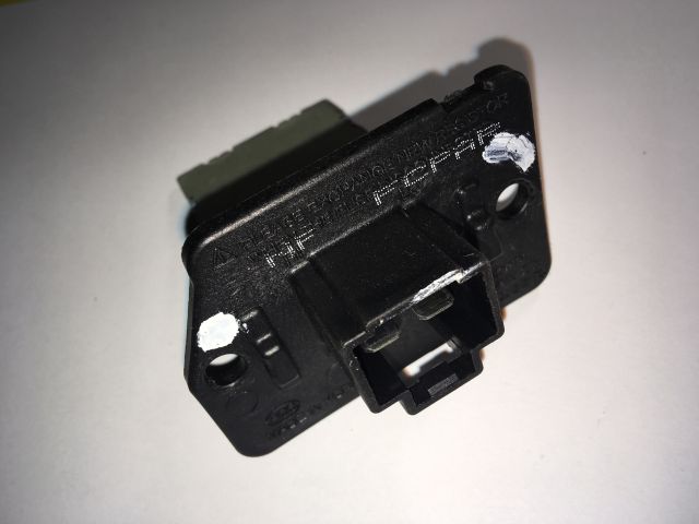 bontott KIA CEED Előtét Ellenállás Fűtőmotor