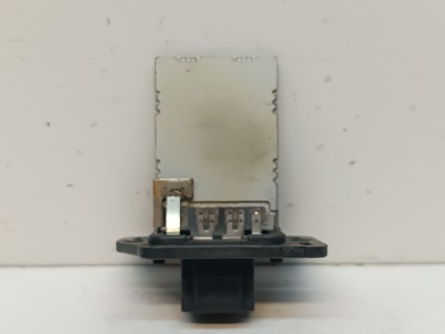 bontott KIA CEED Előtét Ellenállás Fűtőmotor