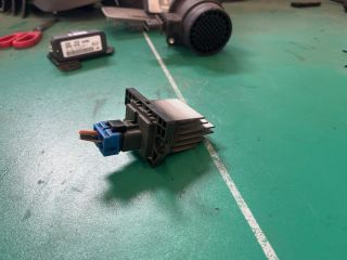 bontott KIA CEED Előtét Ellenállás Fűtőmotor