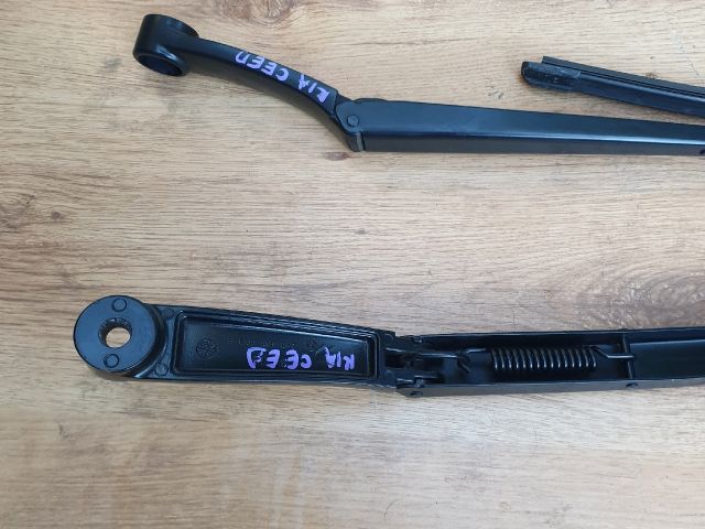 bontott KIA CEED Első Ablaktörlő Kar