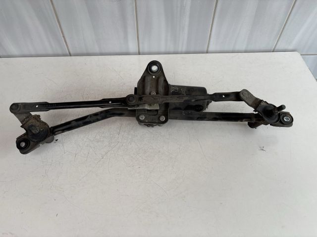 bontott KIA CEED Első Ablaktörlő Szerkezet Motorral