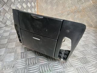 bontott KIA CEED Első Hamutartó