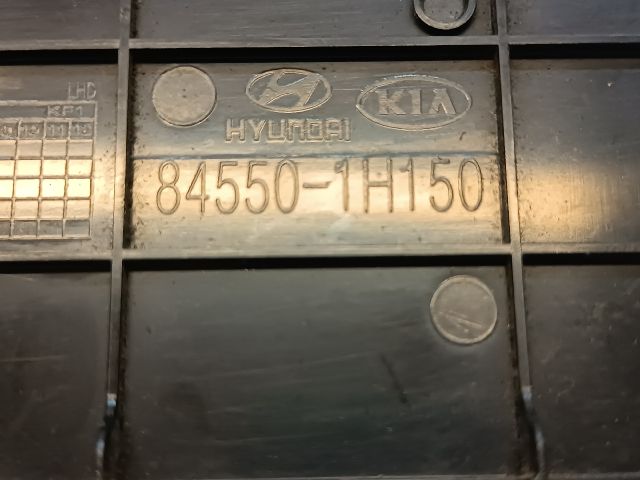 bontott KIA CEED Első Hamutartó