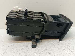 bontott KIA CEED Első Hamutartó