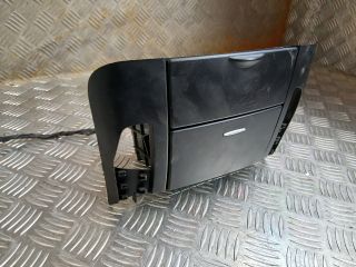 bontott KIA CEED Első Hamutartó