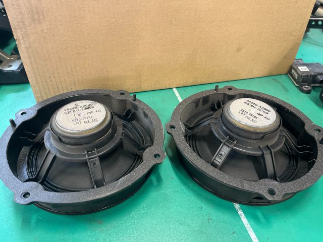 bontott KIA CEED Első Hangszóró Pár