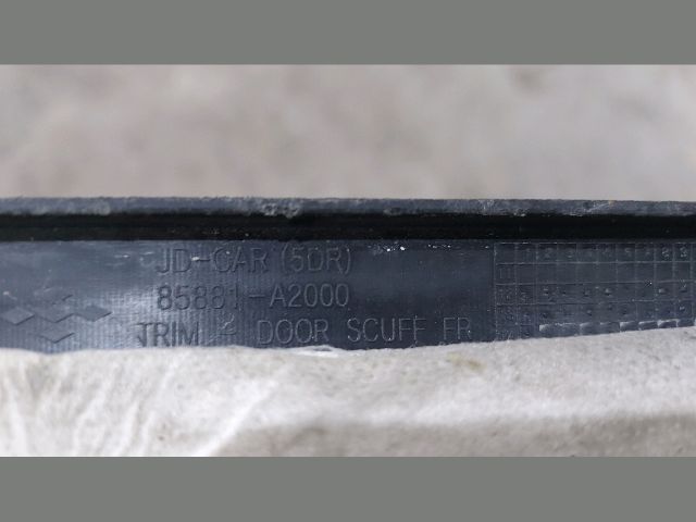 bontott KIA CEED Első Küszöb Díszléc