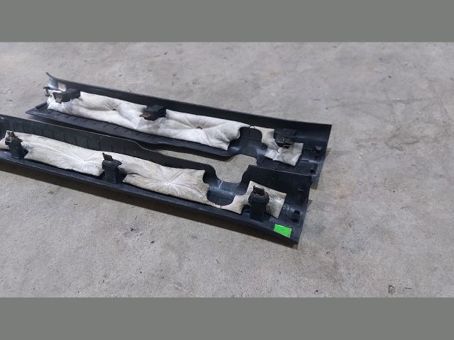 bontott KIA CEED Első Küszöb Díszléc