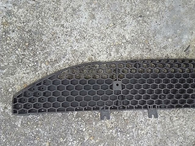 bontott KIA CEED Első Lökhárító Alsó (Műanyag)