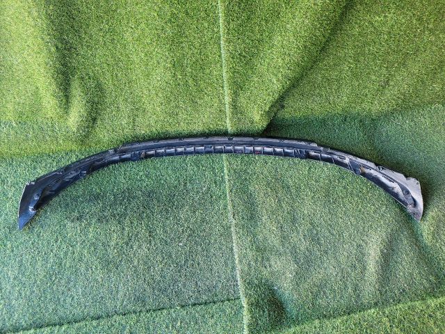 bontott KIA CEED Első Lökhárító Díszléc