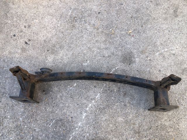 bontott KIA CEED Első Lökhárító Merevítő (Fém)