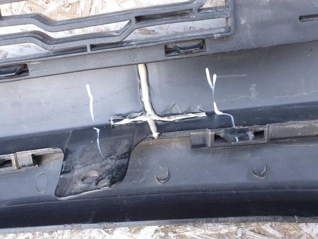 bontott KIA CEED Első Lökhárító (Részeivel)