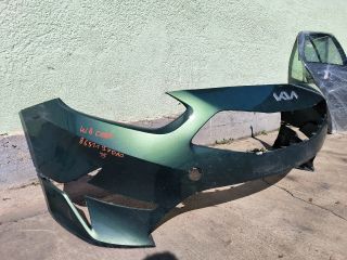 bontott KIA CEED Első Lökhárító (Részeivel)