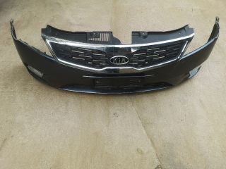 bontott KIA CEED Első Lökhárító (Részeivel)