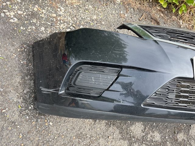 bontott KIA CEED Első Lökhárító (Részeivel)