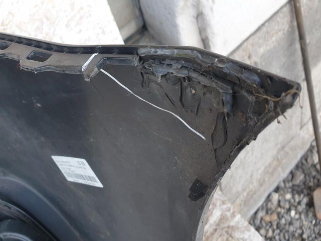 bontott KIA CEED Első Lökhárító (Részeivel)