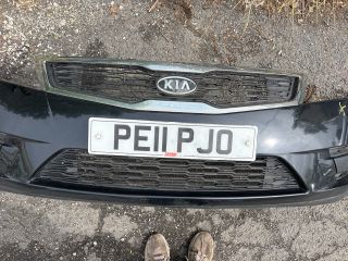 bontott KIA CEED Első Lökhárító (Részeivel)