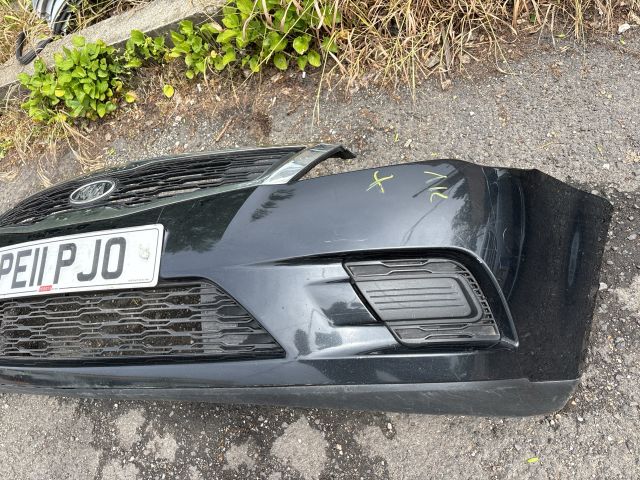 bontott KIA CEED Első Lökhárító (Részeivel)