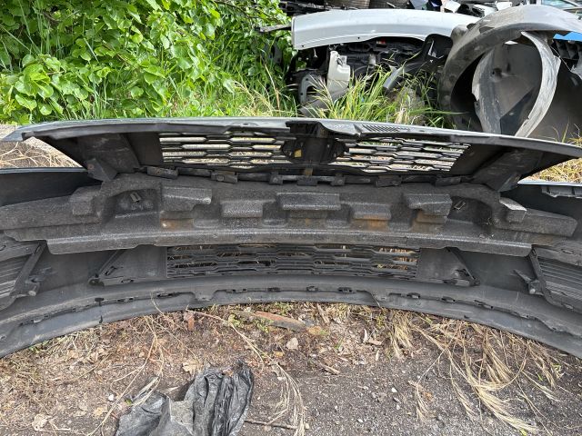 bontott KIA CEED Első Lökhárító (Részeivel)