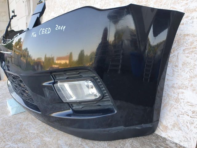 bontott KIA CEED Első Lökhárító (Részeivel)