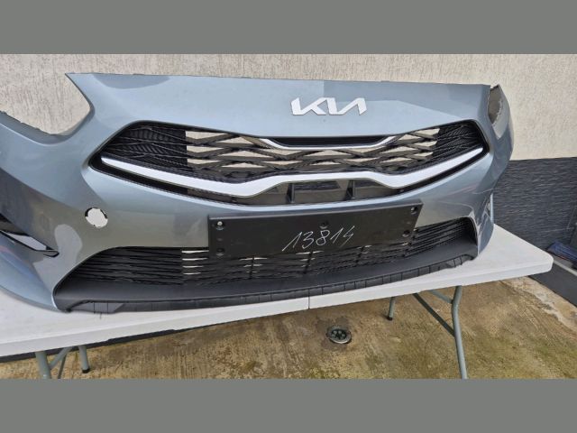 bontott KIA CEED Első Lökhárító (Üresen)