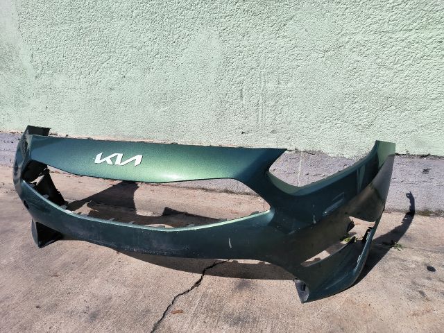 bontott KIA CEED Első Lökhárító (Üresen)