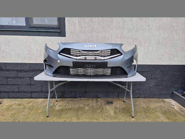 bontott KIA CEED Első Lökhárító (Üresen)