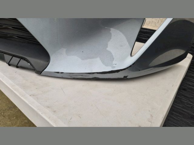 bontott KIA CEED Első Lökhárító (Üresen)