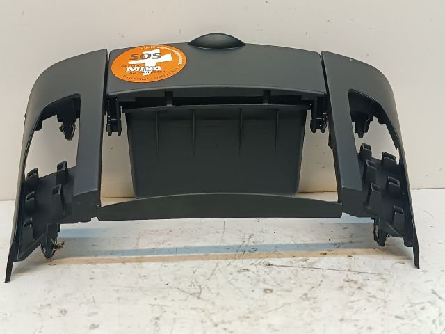 bontott KIA CEED Első Tároló Rekesz