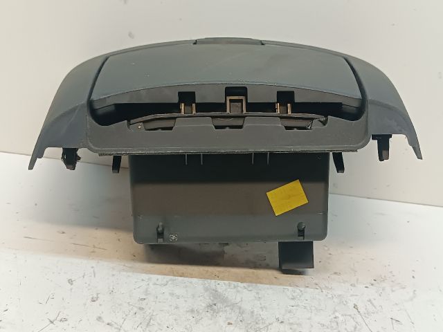 bontott KIA CEED Első Tároló Rekesz