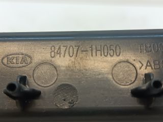 bontott KIA CEED Első Tároló Rekesz