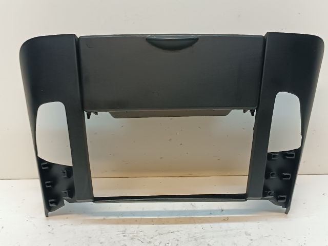 bontott KIA CEED Első Tároló Rekesz