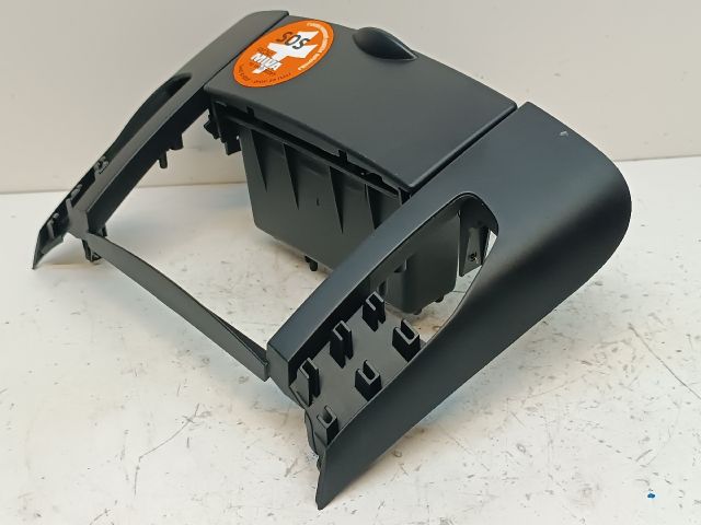 bontott KIA CEED Első Tároló Rekesz