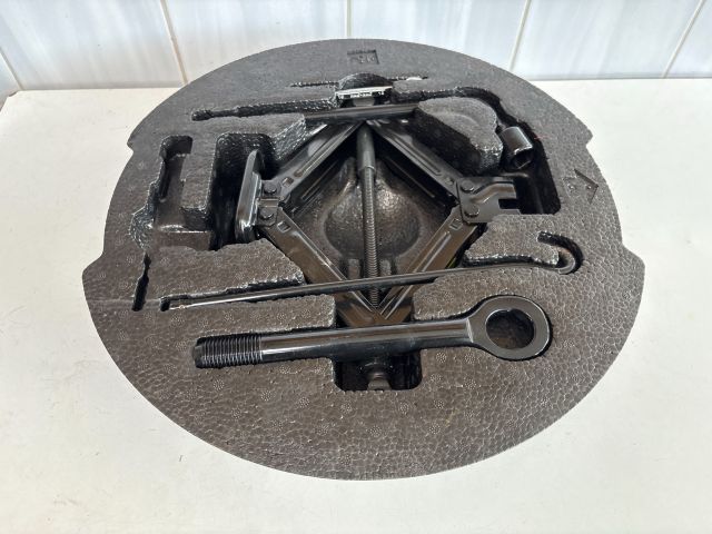 bontott KIA CEED Emelő