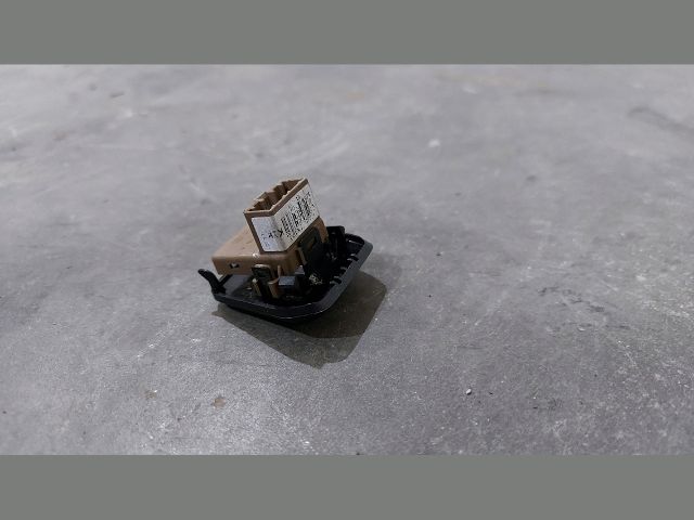 bontott KIA CEED Fényszóró Elektronika