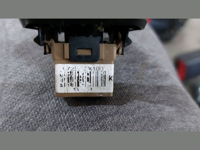 bontott KIA CEED Fényszóró Elektronika