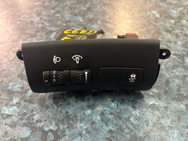 bontott KIA CEED Fényszórómagasság Állító Kapcsoló