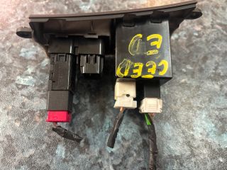 bontott KIA CEED Fényszórómagasság Állító Kapcsoló