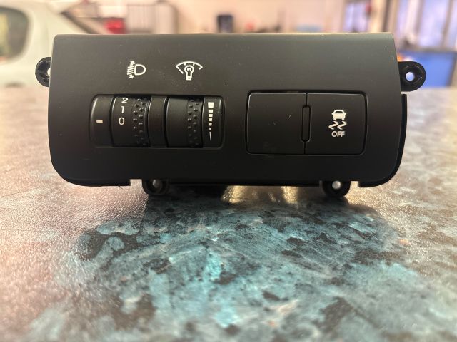 bontott KIA CEED Fényszórómagasság Állító Kapcsoló