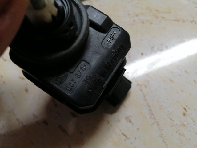 bontott KIA CEED Fényszórómagasság Állító Motor Jobb