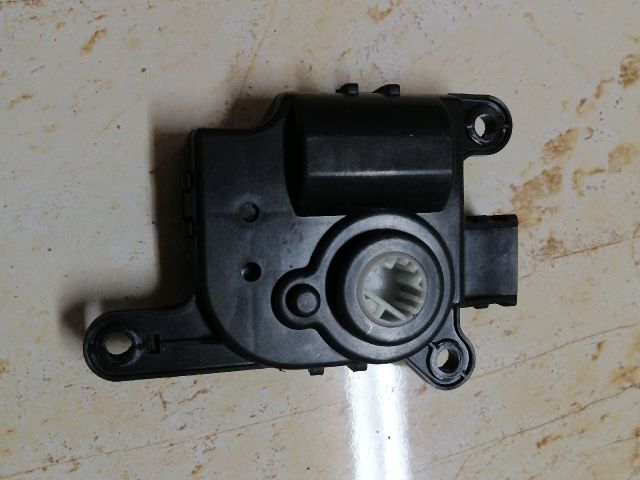 bontott KIA CEED Fűtés Állító Motor