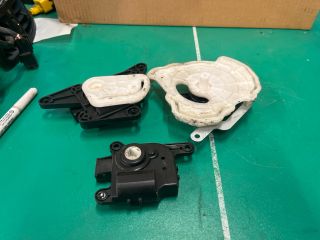 bontott KIA CEED Fűtés Állító Motor