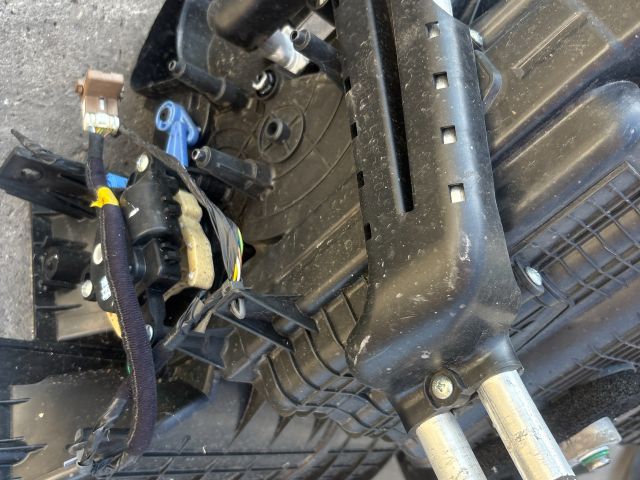 bontott KIA CEED Fűtés Box