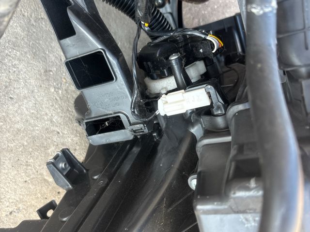 bontott KIA CEED Fűtés Box