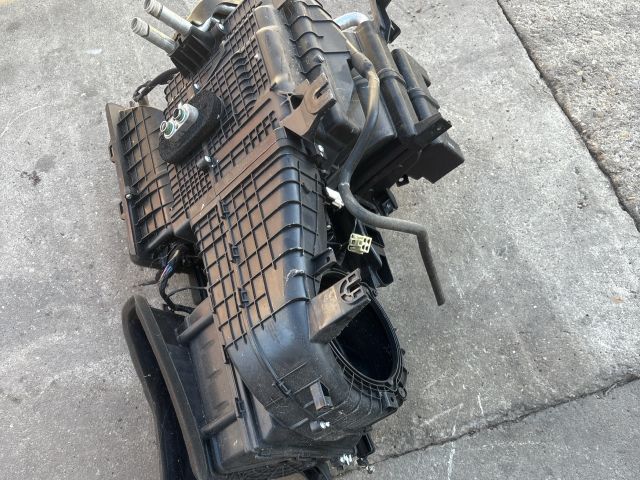 bontott KIA CEED Fűtés Box