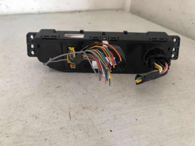 bontott KIA CEED Fűtéskapcsoló (digit klímás)