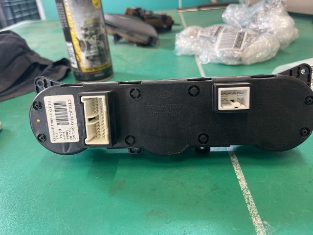 bontott KIA CEED Fűtéskapcsoló (digit klímás)