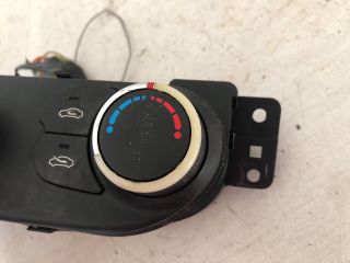 bontott KIA CEED Fűtéskapcsoló (digit klímás)