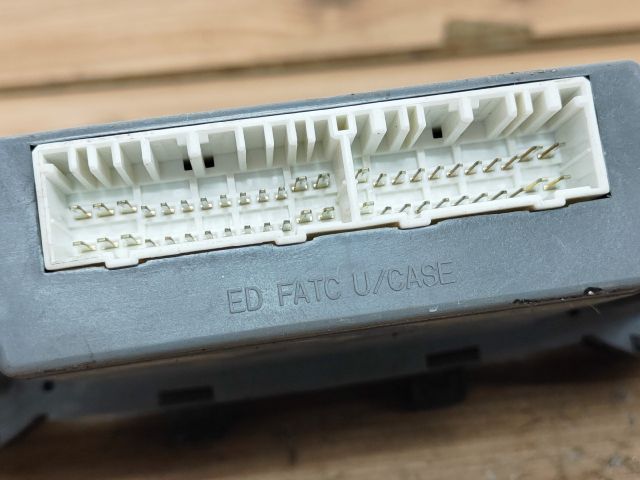 bontott KIA CEED Fűtéskapcsoló (digit klímás)